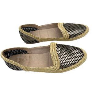 Eileen Fisher Espadrilles Unique Perforated Honeycomb Silver and Metal, size 7.5